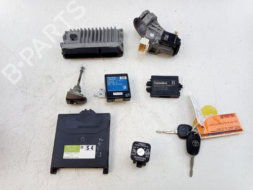 Used Control unit Control unit TOYOTA VERSO S (_P12_) 1.33 (NSP120_) (99 hp) 39888217 39888217