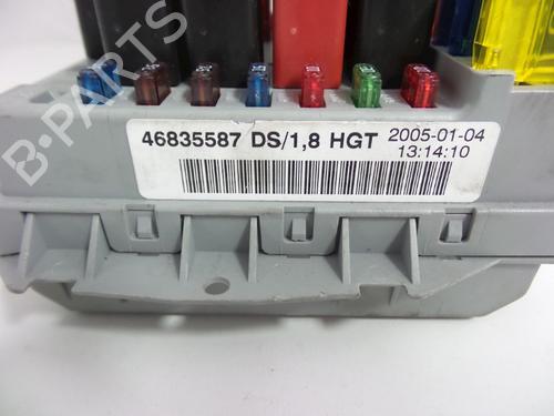 Sikringsdåse FIAT PUNTO (188_) 1.3 JTD 16V (70 hp) 22457845