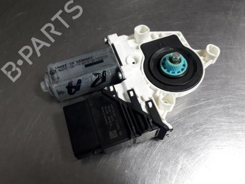 Used Electronic module VW GOLF VI Variant (AJ5) 1.6 TDI (105 hp) 22491259