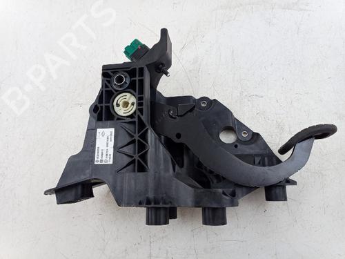 bremsepedal RENAULT TRAFIC III Van (FG_) 2.0 dCi 110 (FGMW) | BP38421301I19 - Image 2
