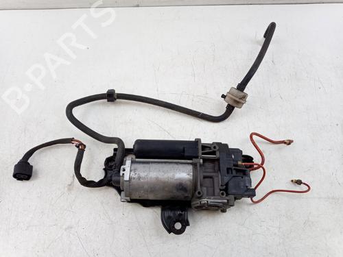 Used Suspension compressor Suspension compressor PORSCHE TAYCAN (Y1A) Turbo (Y1AFC1) (680 hp) 40187934 40187934