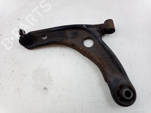 Used Left front suspension arm TOYOTA YARIS (_P13_) 1.3 (NSP130_, NSP130) (99 hp) 29925376