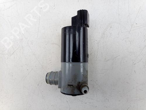 Used Washer pump VOLVO V40 Hatchback (525) D2 (120 hp) 24132654