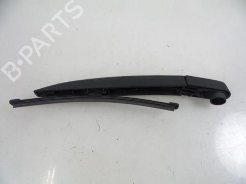 Used Rear windshield wiper arm RENAULT CLIO IV Grandtour (KH_) 1.5 dCi 90 (KHN3, KHN4) (90 hp) 22475974