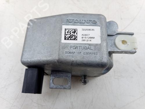 Used Ignition barrel VOLVO V60 II (225) T8 Plug-in Hybrid AWD (390 hp) 30261358