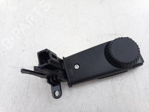 Steering wheel controls RENAULT TRAFIC III Van (FG_) 2.0 dCi 110 (FGMW) | BP38934382E15 - Image 2