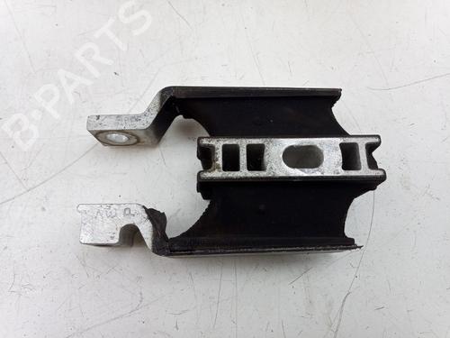 Used Engine mount VOLVO V60 II (225) T8 Plug-in Hybrid AWD (390 hp) 30131973