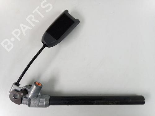 Sikkerhetsbelte-spenne RENAULT SCÉNIC II (JM0/1_) 1.6 16V (JM1R) (112 hp) 22472220