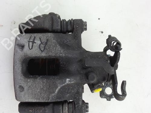 Used Right rear brake caliper TOYOTA AURIS Estate (_E18_) 1.8 Hybrid (ZWE186_, ZWE186R, ZWE186H) (136 hp) 22490651