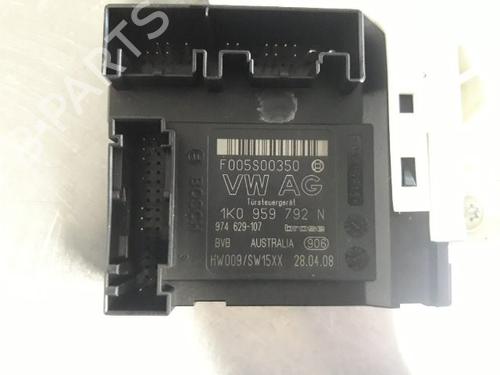 Front right window mechanism SEAT LEON (1P1) 1.9 TDI | BP22461798C23