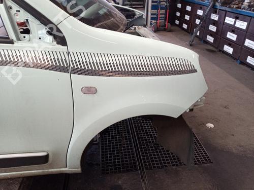 Used Right front fenders RENAULT TWINGO III (BCM_, BCA_) 1.0 SCe 75 (73 hp) 24336409