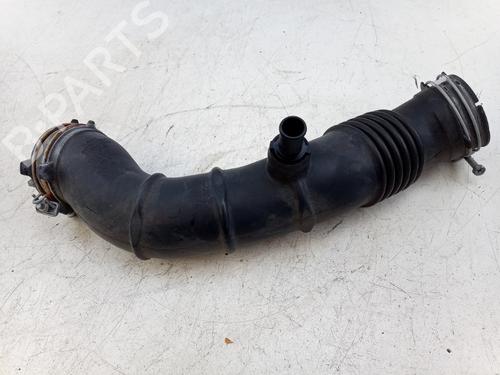 pipe-toyota-yaris-_p21_-_pa1_-_ph1_-2020-36651274 main image