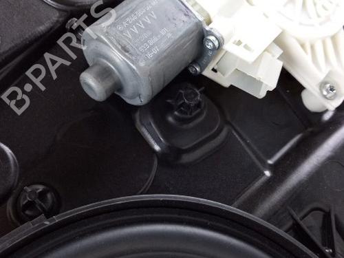 Rudehejsemekanisme Højre foran MERCEDES-BENZ A-CLASS (W176) A 180 CDI / d (176.012) | BP22509475C23