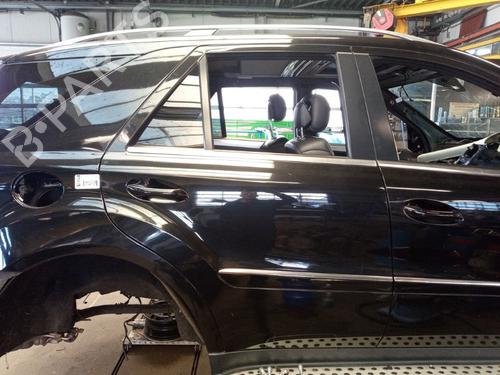 Used Right rear door MERCEDES-BENZ M-CLASS (W164) ML 320 CDI 4-matic (164.122) (224 hp) 32148023