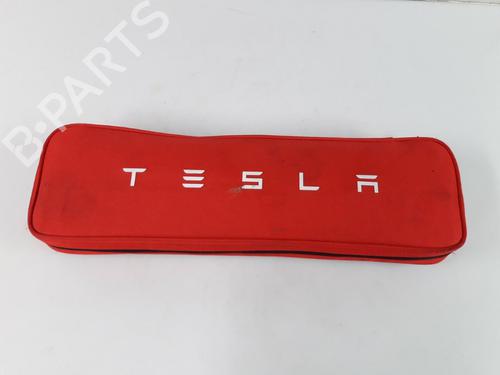 other-tesla-model-3-5yj3-ev-awd-2017-22506520 main image