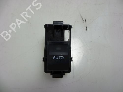 Used Switch TOYOTA AURIS Estate (_E18_) 1.8 Hybrid (ZWE186_, ZWE186R, ZWE186H) (136 hp) 22482571