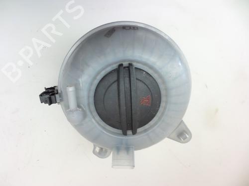 Used Expansion tank VW GOLF SPORTSVAN VII (AM1, AN1) 1.2 TSI (86 hp) 22486099