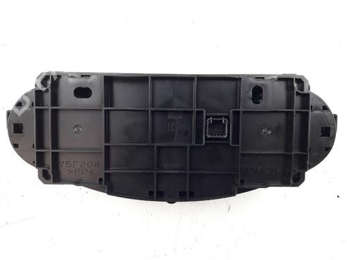 Climate control TOYOTA YARIS (_P13_) 1.5 Hybrid (NHP130_, NHP130) | BP22498074I5 