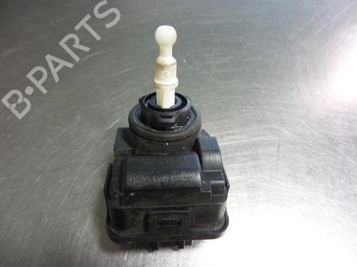 Used Headlight adjuster motor VW TRANSPORTER T4 Bus (70B, 70C, 7DB, 7DK, 70J, 70K, 7DC, 7DJ) 2.5 TDI (88 hp) 22476758