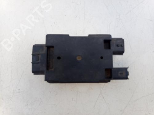 Autre RENAULT MASTER III Platform/Chassis (EV, HV, UV) 2.3 dCi 145 FWD (EV0E, EV0F, HV0E, HV0F, UV0E, UV0F,... (146 hp) 25729212