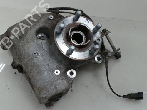 Used Left rear steering knuckle LAND ROVER DISCOVERY SPORT (L550) 2.0 4x4 (241 hp) 22479734