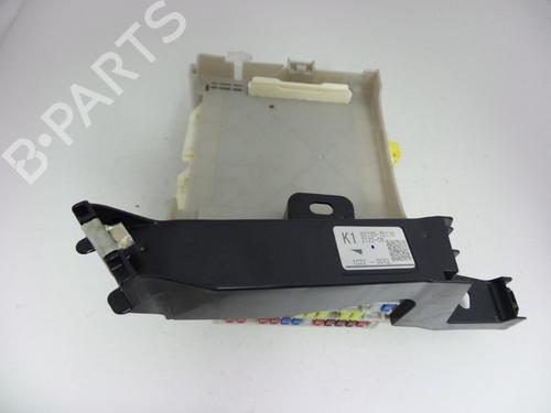Zekeringkast TOYOTA AURIS (_E15_) 1.8 Hybrid (ZWE150_, ZWE150R) (136 hp) 22471117