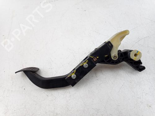 Pedal embraiagem Pedal embraiagem CHEVROLET SPARK (M300) 1.2 (82 hp) 34582384 34582384