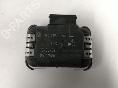 Used Electronic sensor OPEL SIGNUM Hatchback (Z03) 2.2 DTI (F48) (125 hp) 22514010