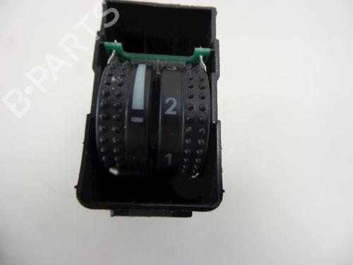 Used Switch SEAT IBIZA IV (6J5, 6P1) 1.2 (60 hp) 22482267