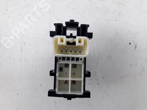 Switch TOYOTA YARIS (_P13_) 1.5 Hybrid (NHP130_, NHP130) | BP22498072I30 