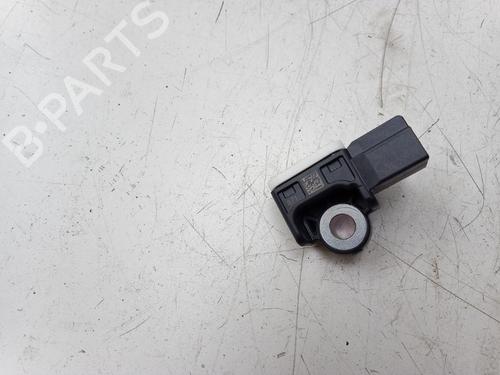 Right front seat PEUGEOT 208 I (CA_, CC_) 1.2 VTI 82 | BP28276705C16 