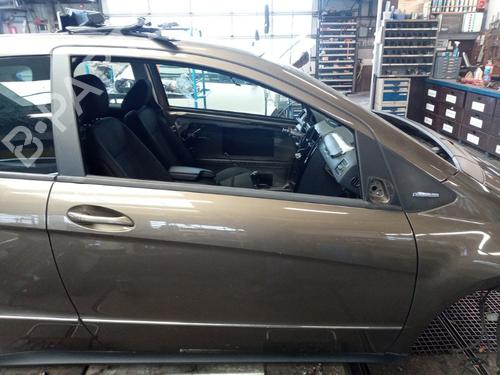 Used Right front door MERCEDES-BENZ A-CLASS (W169) A 160 (169.031, 169.331) (95 hp) 29373788