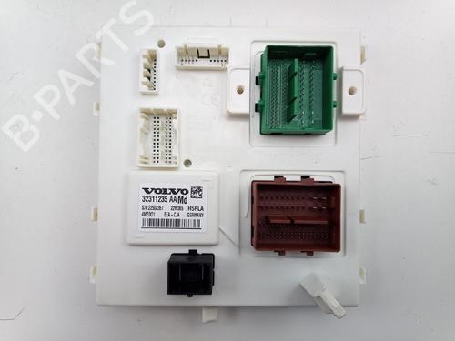 Used Electronic module VOLVO V60 II (225) B3 Mild-Hybrid (177 hp) 22558072