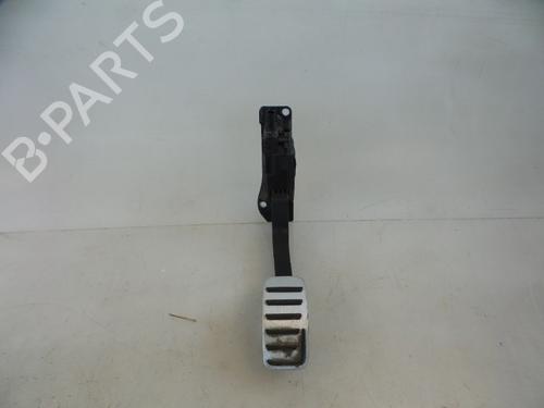 Used Pedal VOLVO V40 Hatchback (525) D2 (120 hp) 22481397