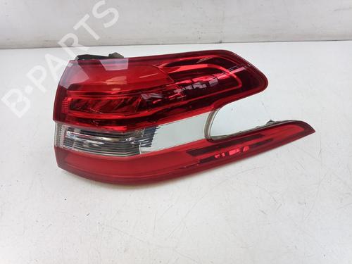 Fanale posteriore destro Fanale posteriore destro 39537378 39537378