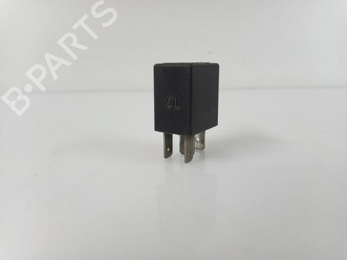 Used Electronic sensor FIAT BARCHETTA (183_) 1.8 16V (130 hp) 22502406