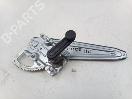 Used Rear right window mechanism TOYOTA YARIS (_P13_) 1.3 (NSP130_, NSP130) (99 hp) 29925346