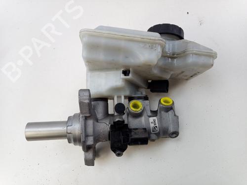 Used Brake master cylinder SEAT ATECA (KH7, KHP) 1.0 TSI (115 hp) 27159738
