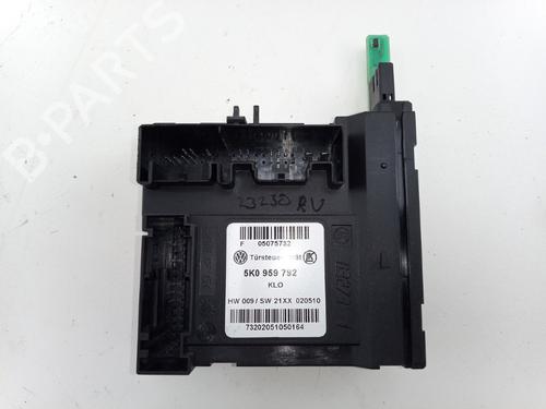 Elektronische module VW CADDY III Box Body/MPV (2KA, 2KH, 2CA, 2CH) 1.9 TDI (105 hp) 27507303