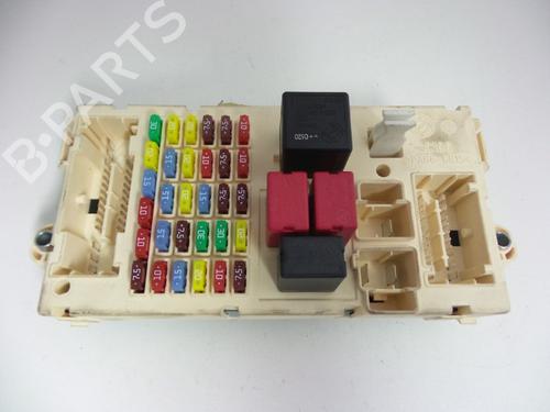 Caja reles / fusibles ALFA ROMEO 147 (937_) 1.6 16V T.SPARK ECO (937.AXA1A, 937.BXA1A) (105 hp) 22465825