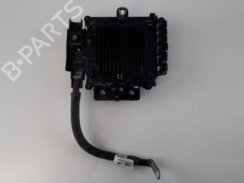 Fuse box TESLA MODEL S (5YJS) 75D AWD | BP22509192E1