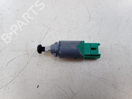 Used Switch RENAULT MASTER III Platform/Chassis (EV, HV, UV) 2.3 dCi 145 FWD (EV0E, EV0F, HV0E, HV0F, UV0E, UV0F,... (146 hp) 25794872