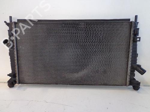 Radiateur à eau VOLVO V50 (545) 2.0 D (136 hp) 22468832