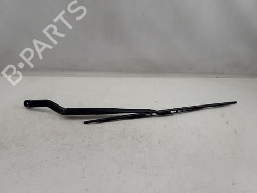 Used Front windshield wiper arm LEXUS CT (ZWA10_) 200h (ZWA10_, ZWA10R) (136 hp) 22506891