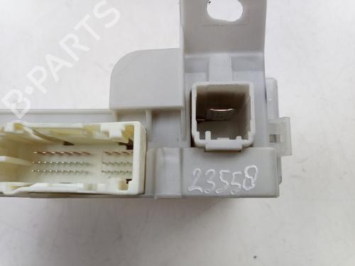 Zekeringkast TOYOTA YARIS (_P13_) 1.3 (NSP130_, NSP130) | BP29925348E1 