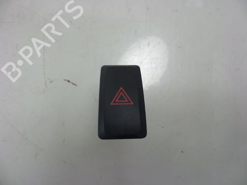 Bouton de warning MITSUBISHI MIRAGE / SPACE STAR VI Hatchback (A0_A) 1.0 (A05A) (71 hp) 22483329