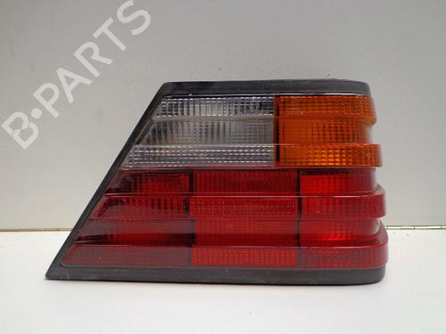 Used Right taillight MERCEDES-BENZ 124 Saloon (W124) 300 E (124.030) (180 hp) 22467441