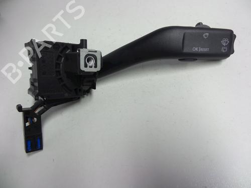 Used Steering column stalk SKODA OCTAVIA II Combi (1Z5) 1.9 TDI (105 hp) 22455625