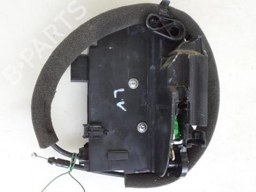 Used Front left lock IVECO DAILY VI Van 33S13, 35S13, 35C13 (126 hp) 22481599