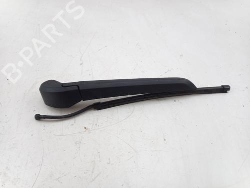 Used Rear windshield wiper arm VOLVO V60 II (225) T8 Plug-in Hybrid AWD (390 hp) 30132001
